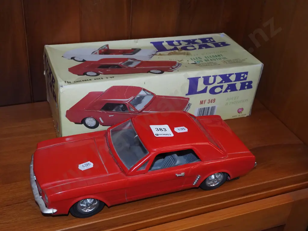 boxed cast iron toy car L300 Image 1++