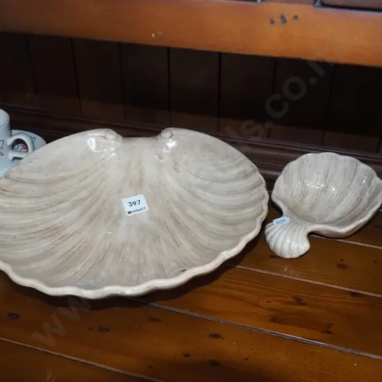2x pottery shell bowls Diam280