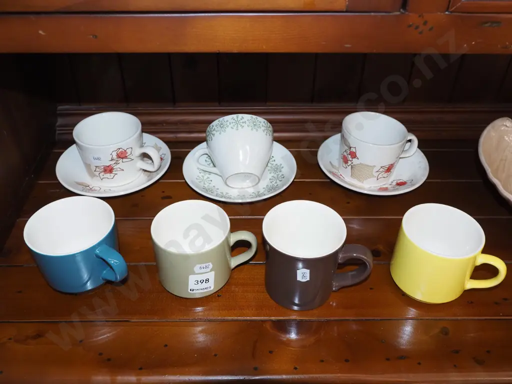 assorted Crown Lynn coffee cups and saucers Image 1++