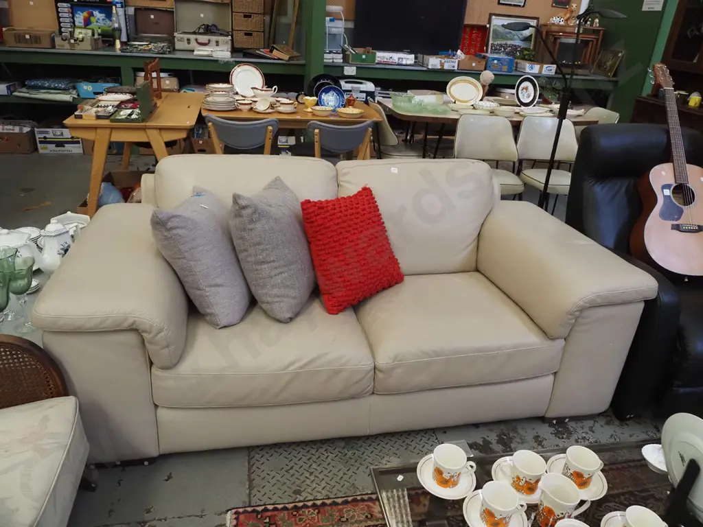 Natuzzi cream leather 2 seater settee - some scuffing and marks to leather Image 1++