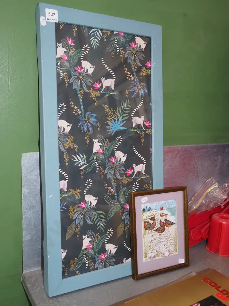 2x framed prints - lemurs, birds Image 1++