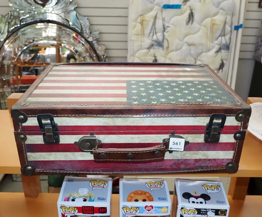 reproduction Stars and Stripes suitcase Image 1++
