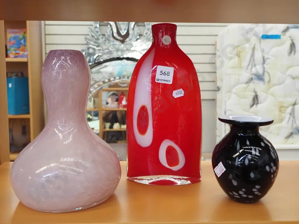 3x studio glass vases H250 Image 1++