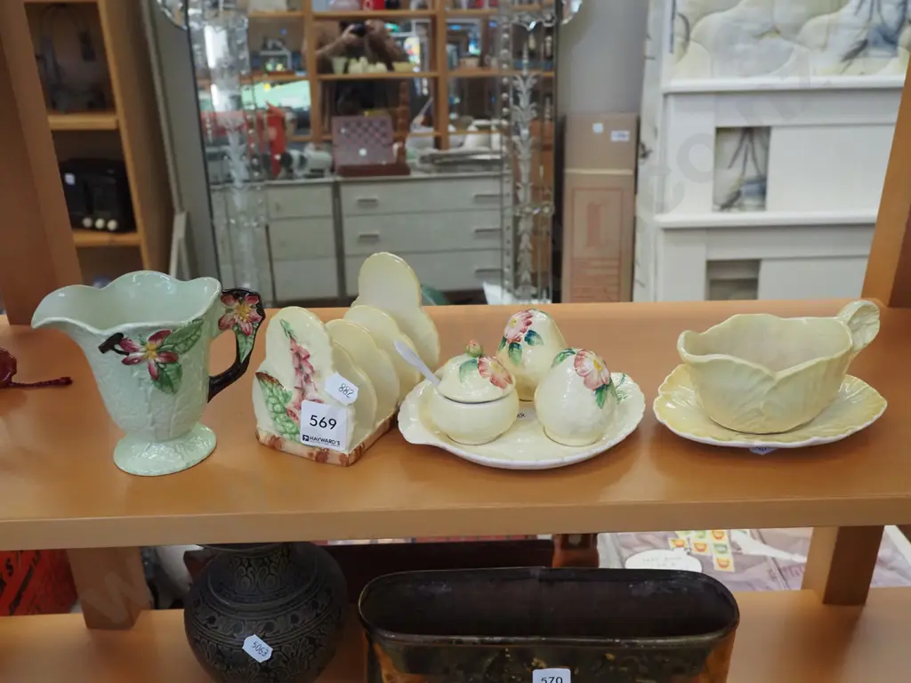 Carlton creamer, toast rack, jug etc Image 1++