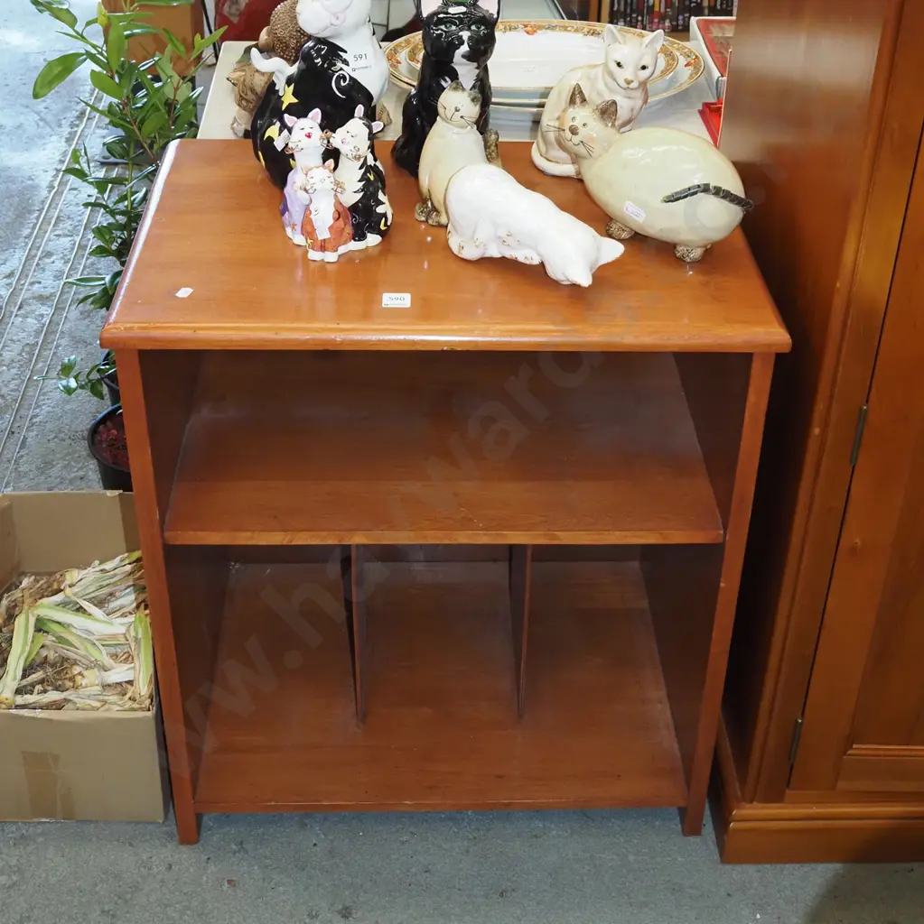 homemade wooden stereo cabinet etc H690 W610 D420 Image 1++