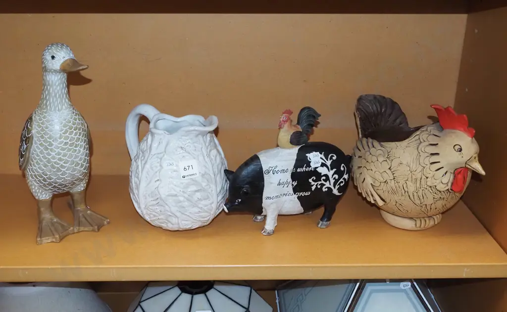 duck, pig figurines, chicken themed bowl Duck H300 Image 1++