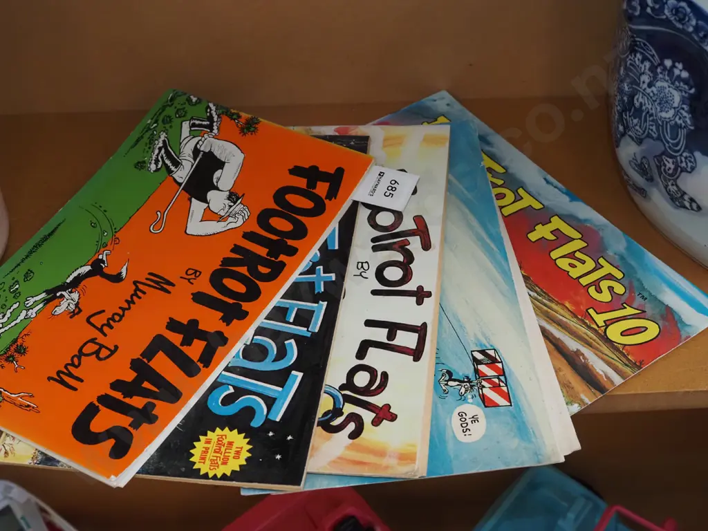 Footrot Flat books Image 1++