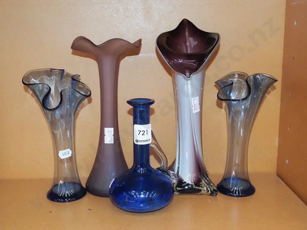 assorted glass vases Tallest H250 Image 1++