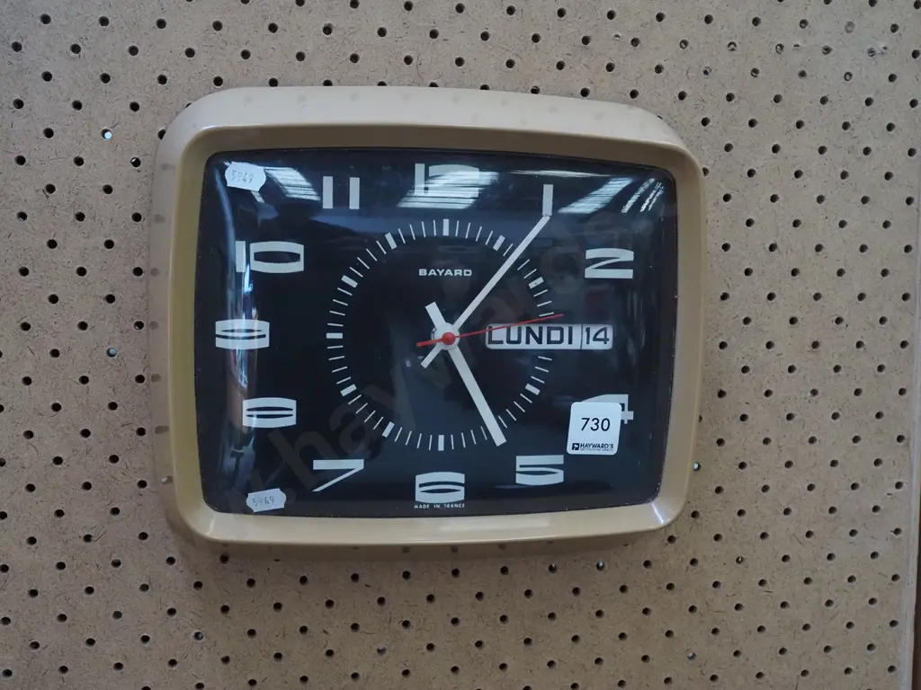 Bayard retro wall  clock - corrosion in battery As Is No Returns Image 1++