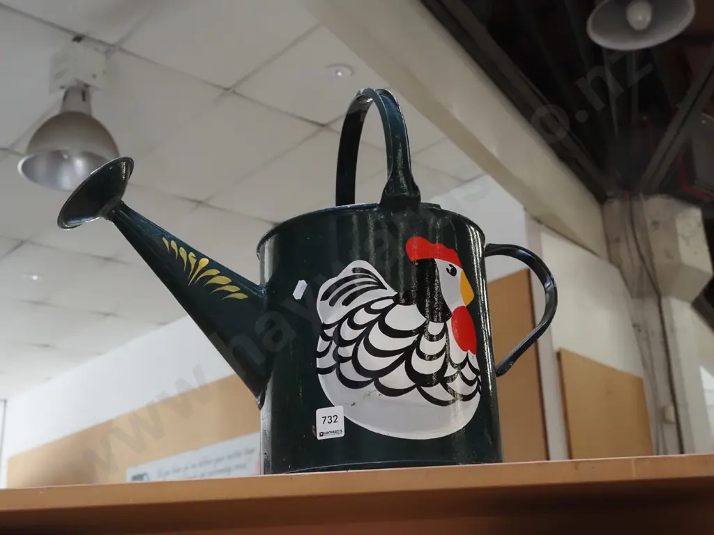 happy hens watering can Image 1++