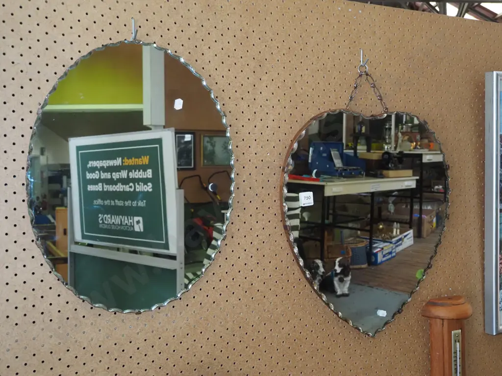 oval and heart shaped scalloped edge wall mirrors - black dots Image 1++