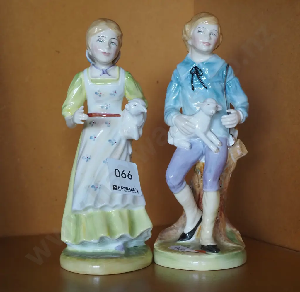 2x ceramic figurines H170 Image 1++