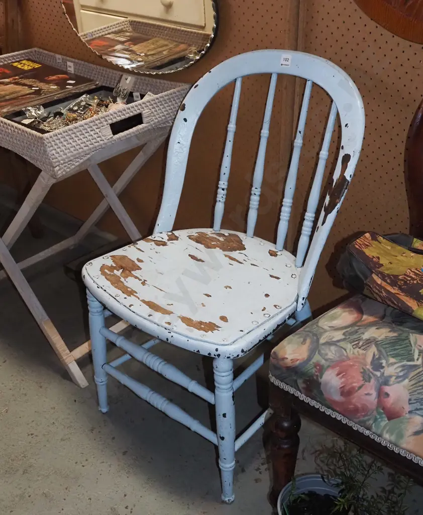 distressed mahogany bentwood spindle back dining chair Image 1++