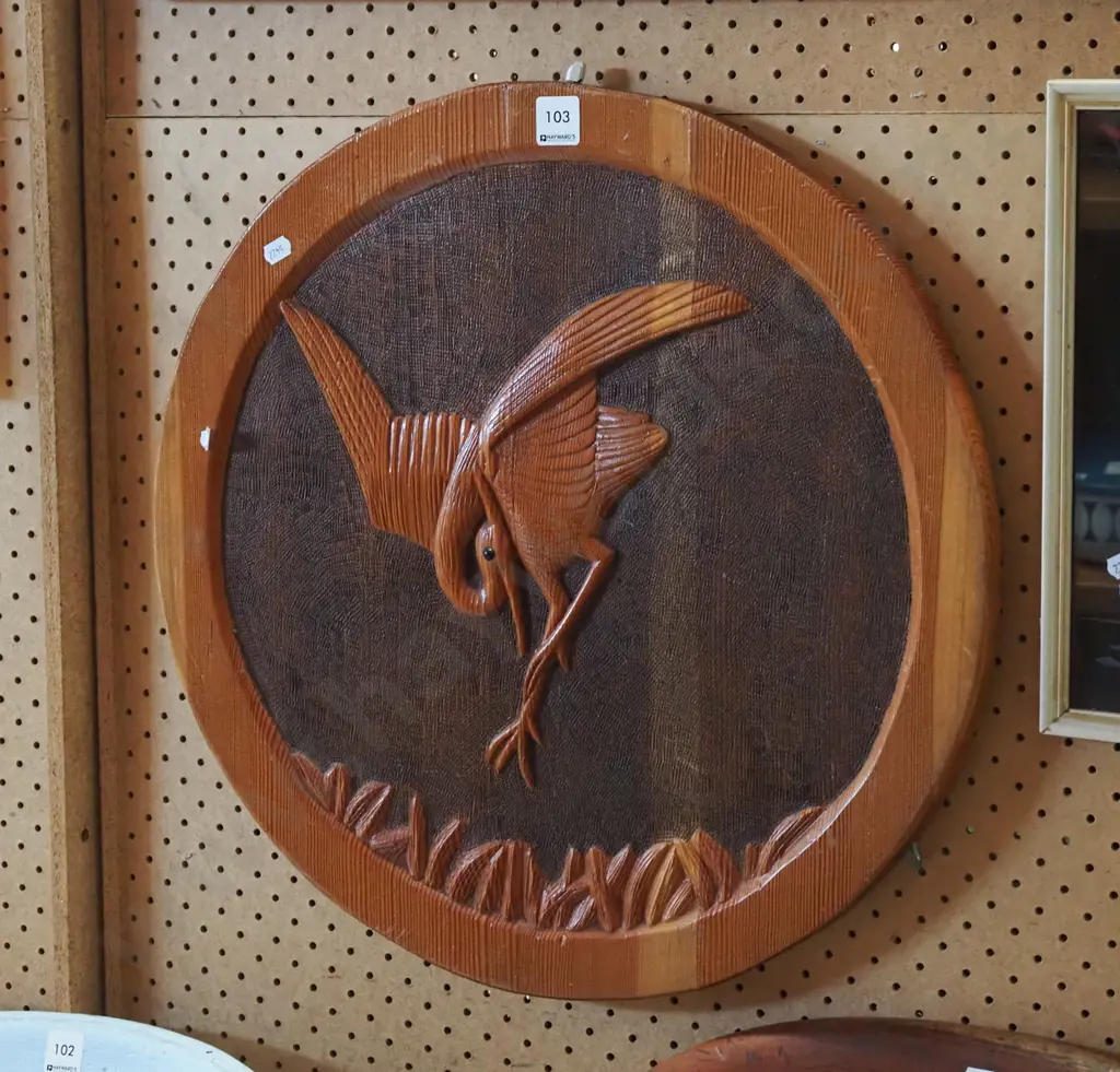 circular and carved pokerwork wooden wall charger - bird W500 Image 1++
