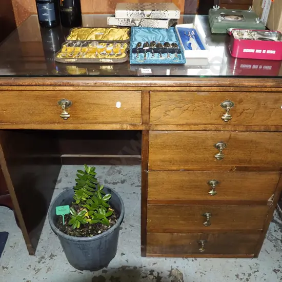 solid wood 7 drawer kneehole study desk with glass top H770 W910 D590