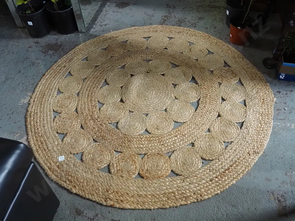 woven circular jute floor mat Diam-1260 Image 1++