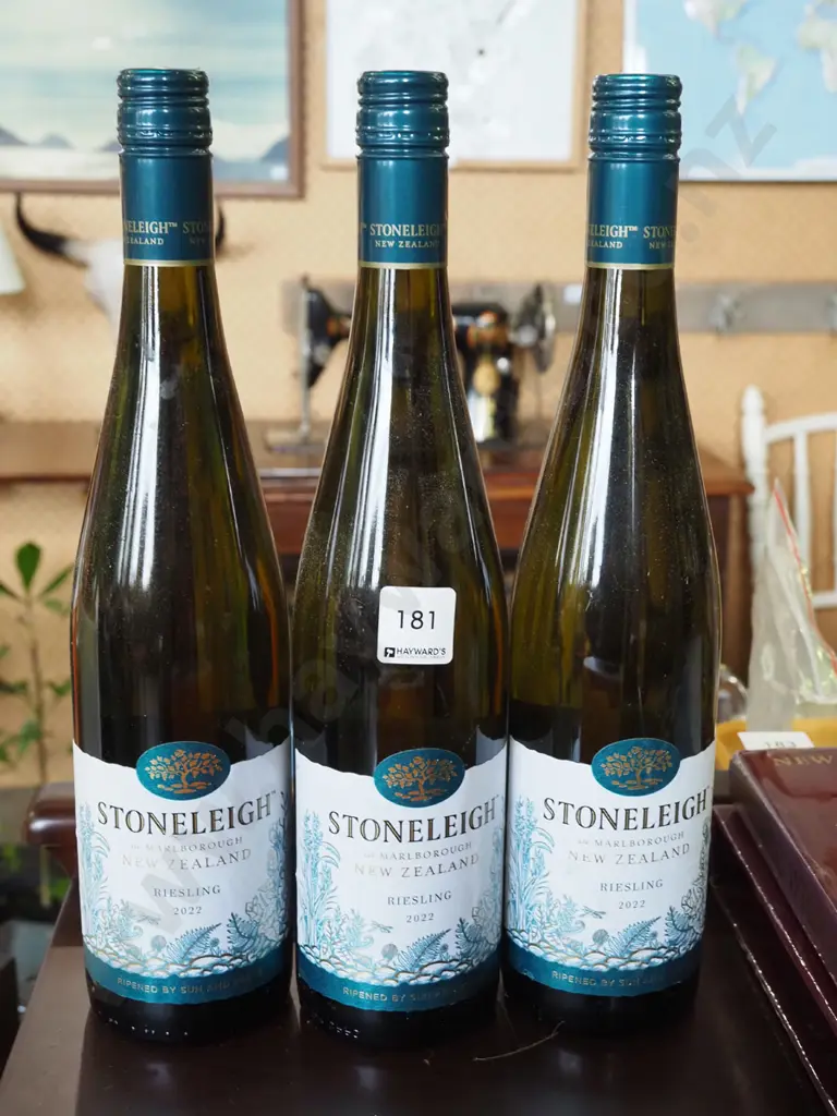 3x bottles of Stoneleigh reisling 2022 Image 1++