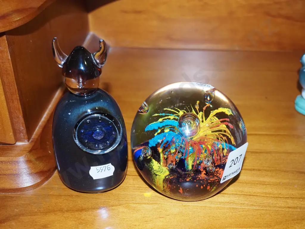 glass viking figurine, paper weight Viking H120 Image 1++