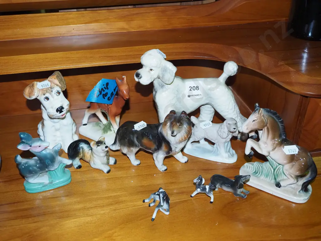 various dog and other figurines Tallest H160 Image 1++