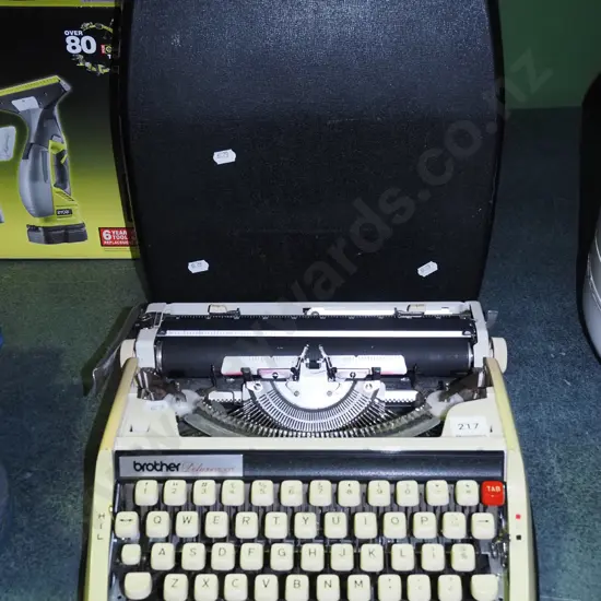 Brother Deluxe 800 typewriter