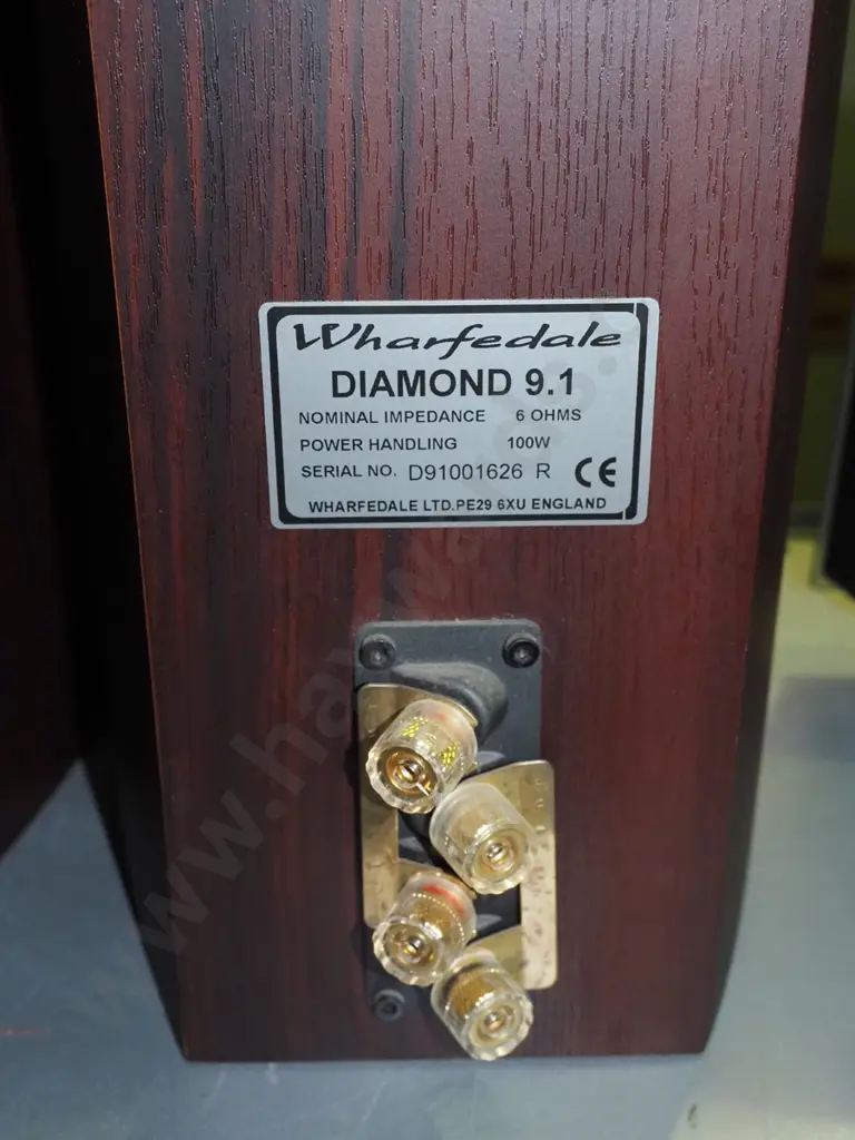 pair of Wharfedale bookcase speakers Image 1++