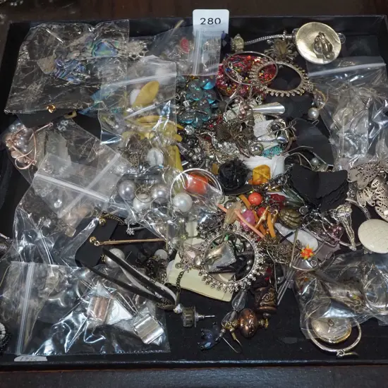 tray of costume jewellery
