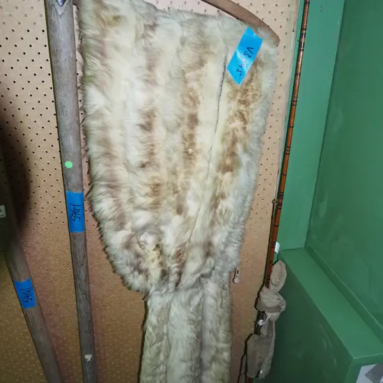 fur stole