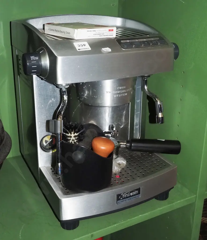 Sunbeam Café Series espresso machine and accessories Image 1++