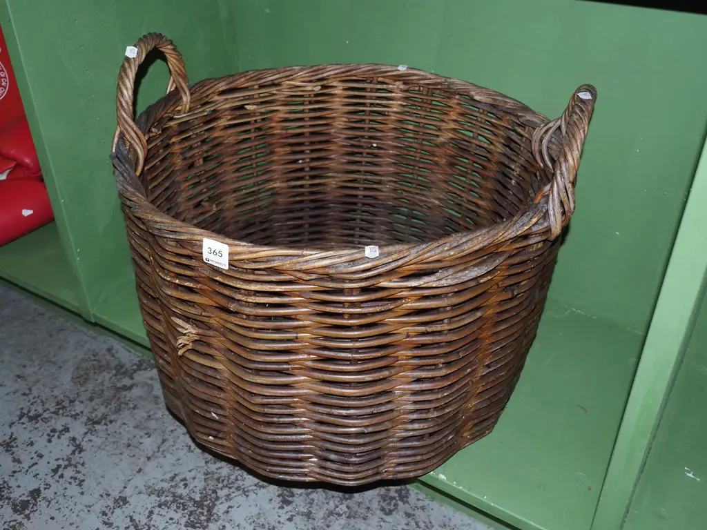 cane wood basket H410 Image 1++