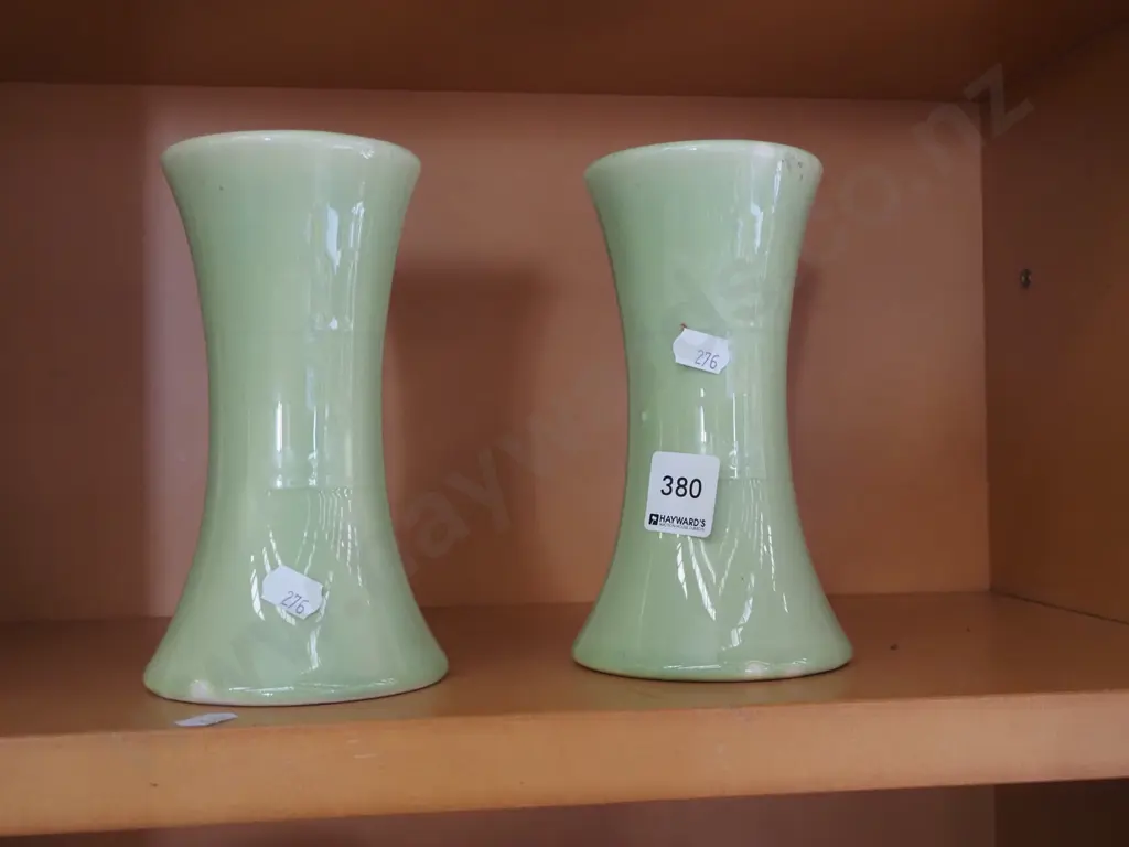 2x Dunedin Horticultural Society vases H160 Image 1++