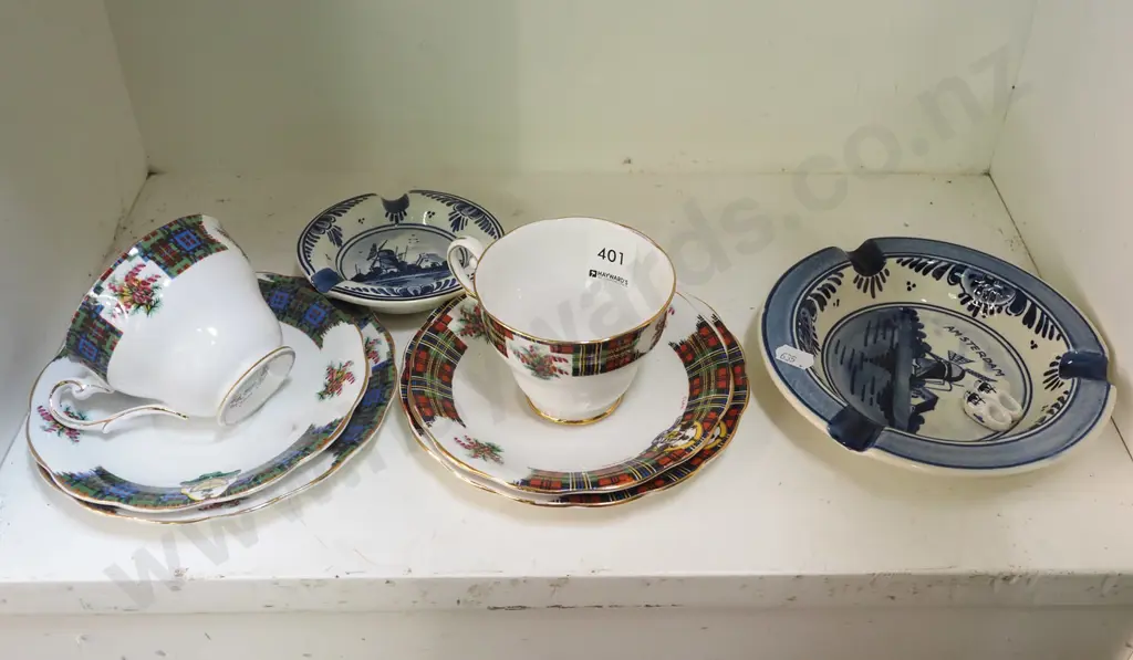 2x trios, 2x delft ashtrays Image 1++