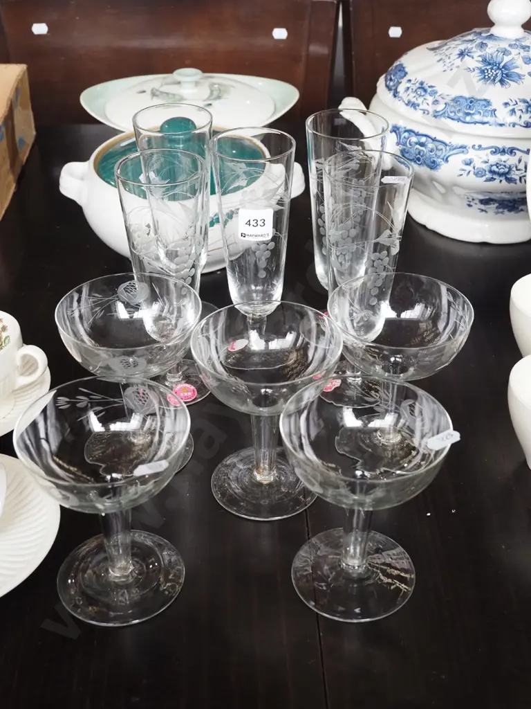 5x champagne flutes, 5x hollow stem champagne glasses Image 1++