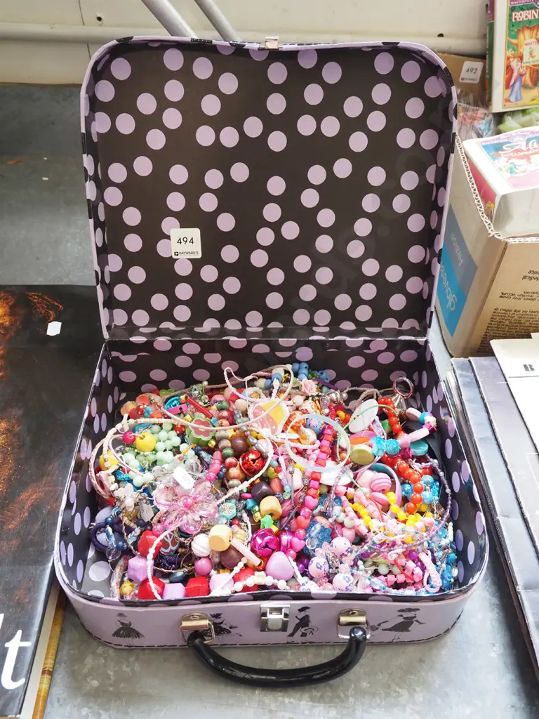 small suitcase, childrens jewellery - costume Image 1++