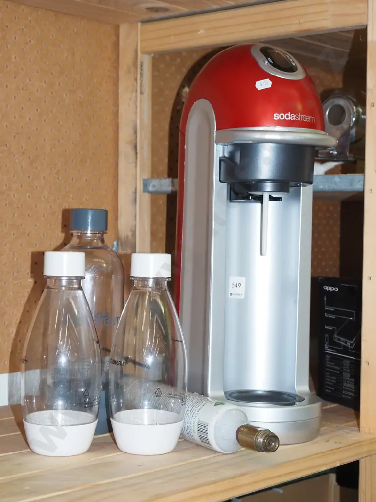 soda stream, gas bottle,  3x soda  bottles Image 1++