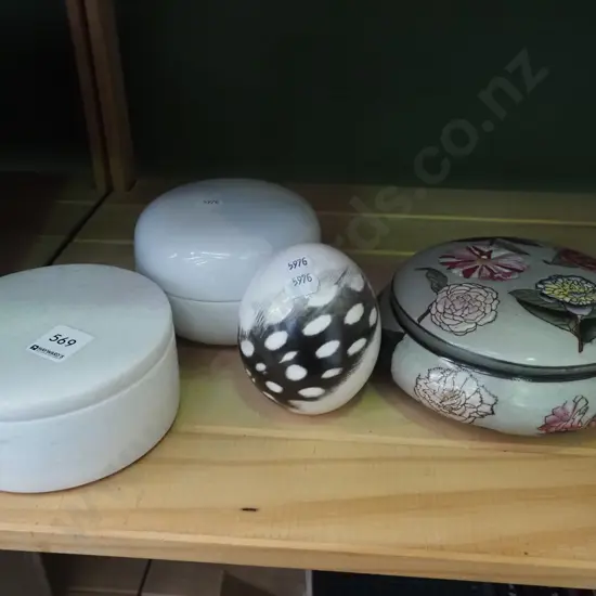 lidded canister, ornamental egg