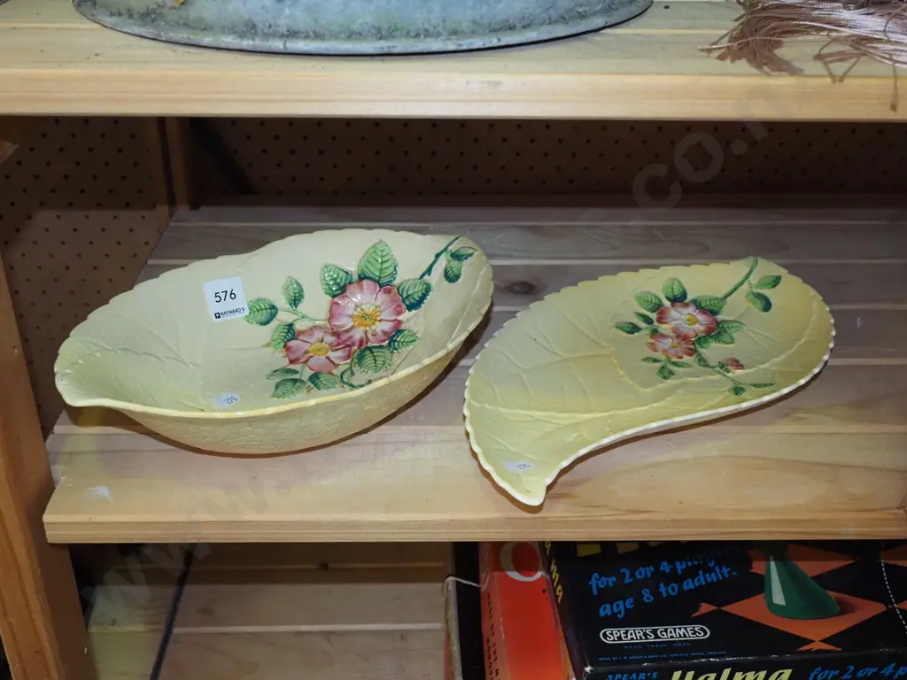 2x Carlton ware primula bowls Image 1++