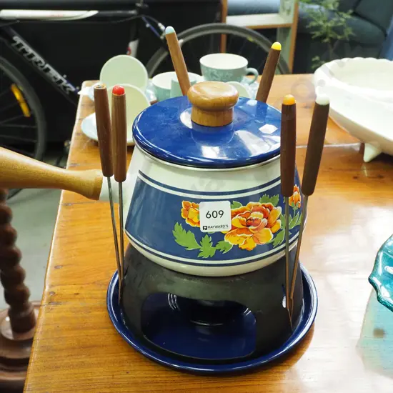 enamel fondue pot