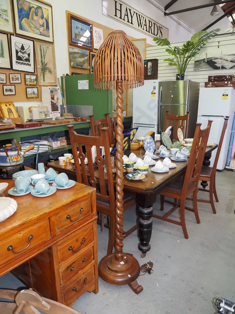 barley twist standard lamp Image 1++