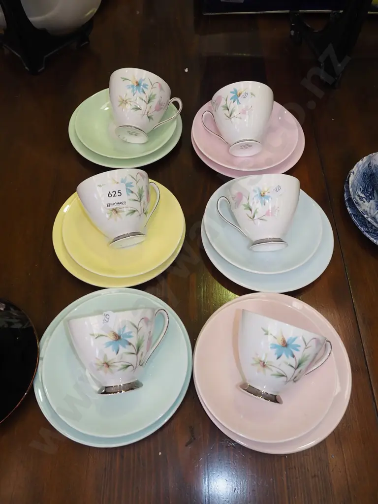 6x Queen Anne Linda trios Image 1++