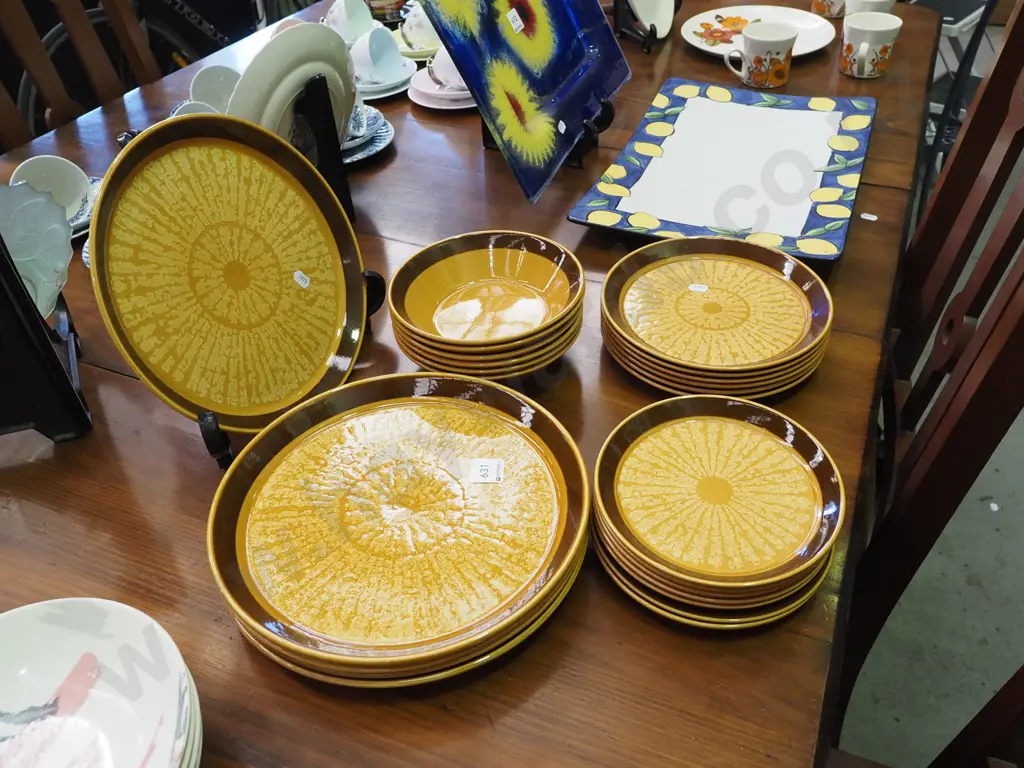 Crown Lynn Forma plates and bowls Image 1++