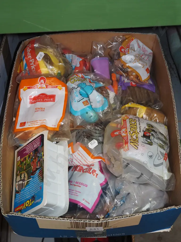 box; McDonald happy meal toys Image 1++