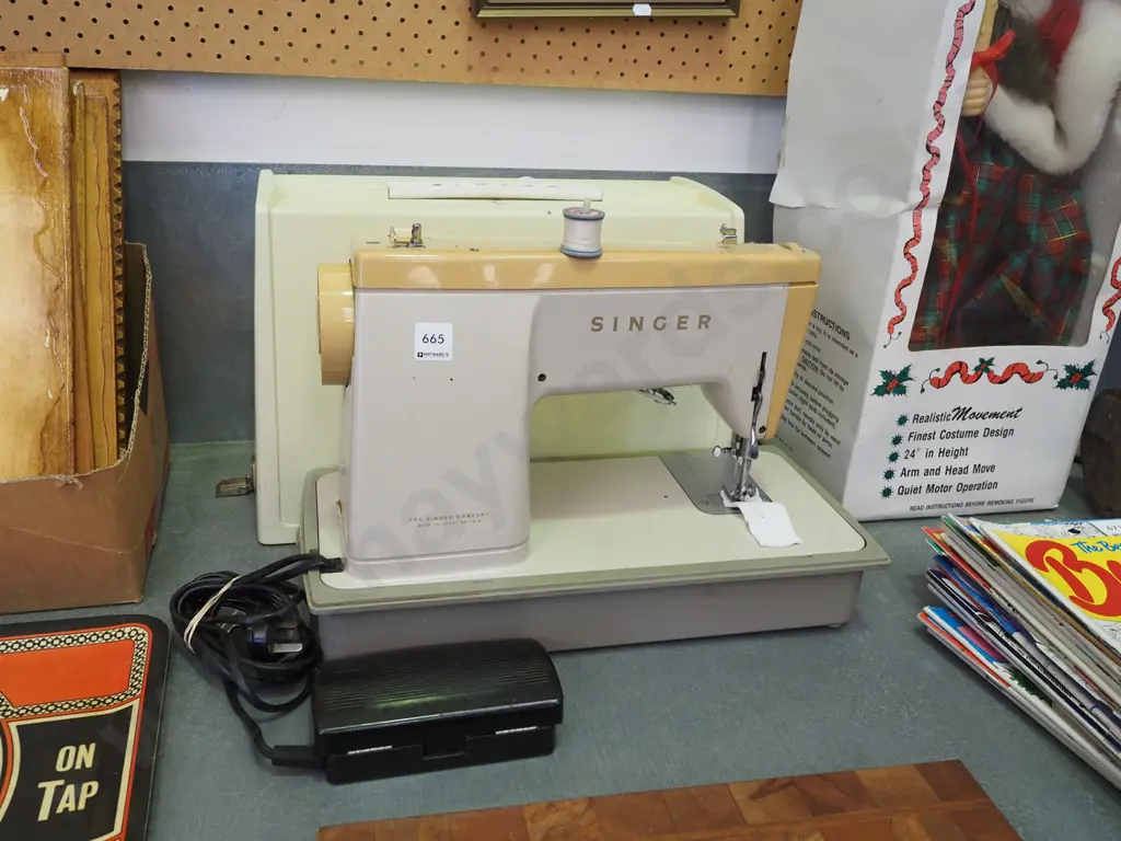 Singer sewing machine Image 1++