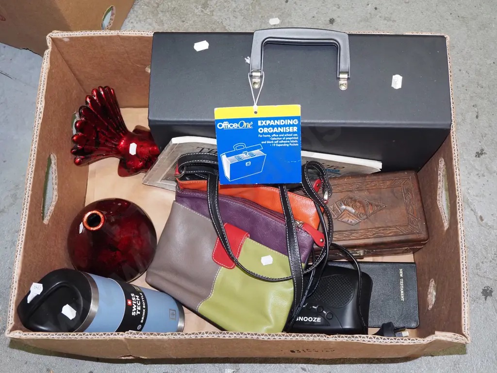 box; organiser, digital alarm clock, hand bag etc Image 1++