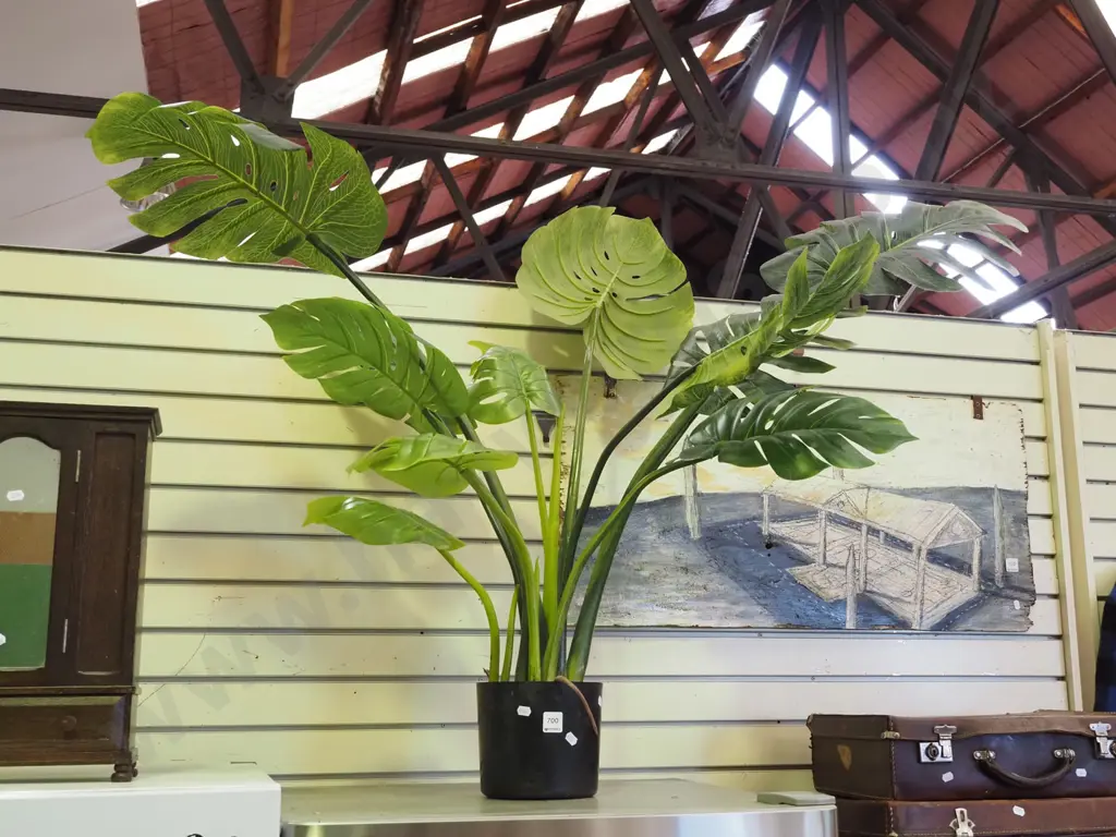 plastic plant in planter Image 1++