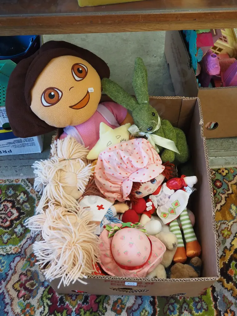 box of soft toys Image 1++