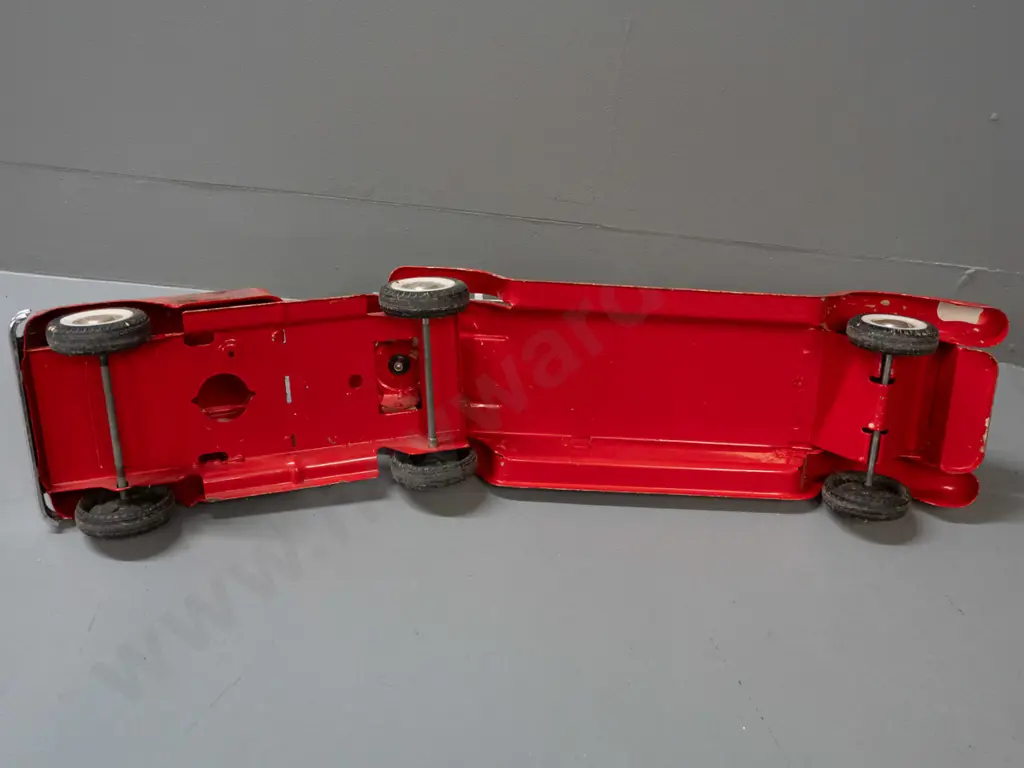 large tin toy vehicle - Buddy L "BLFD" fire engine with spring suspension and ladder - missing cab light and some Image 1++