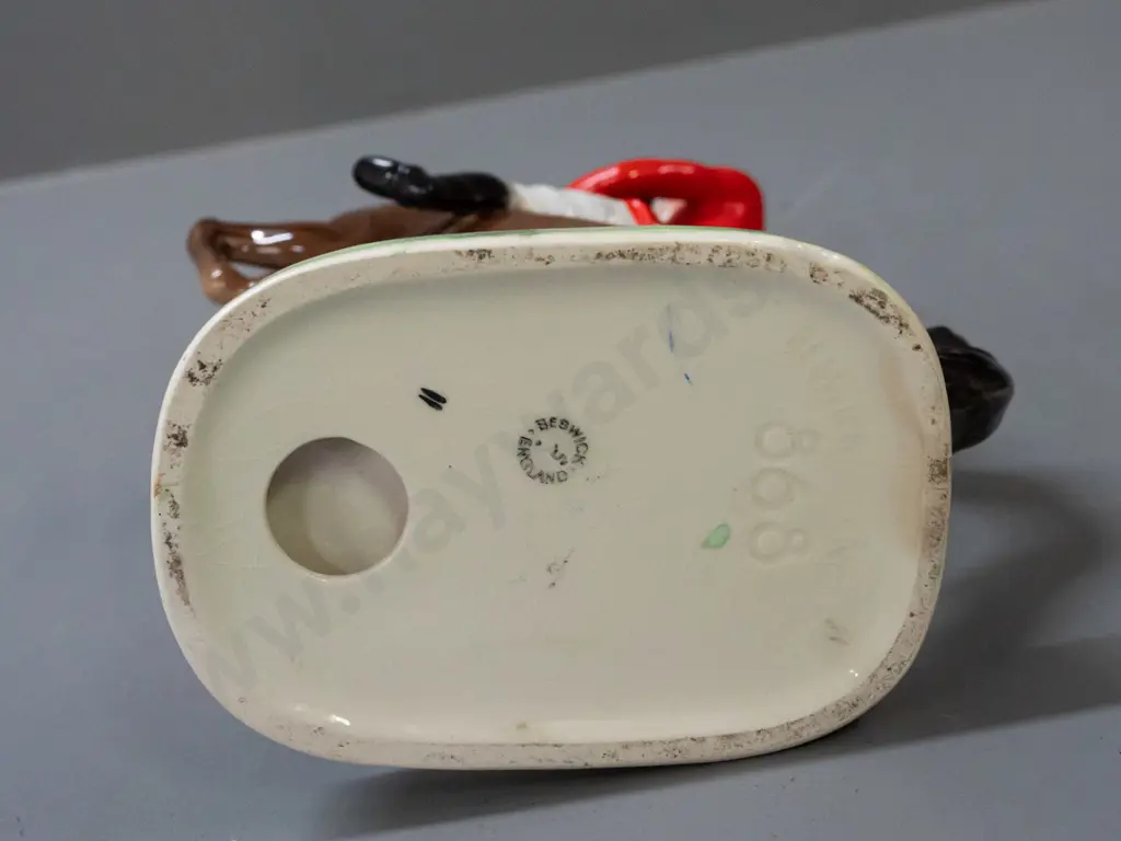 vintage Beswick hunting gent on rearing horse figurine H-245 Base L-120 Image 1++