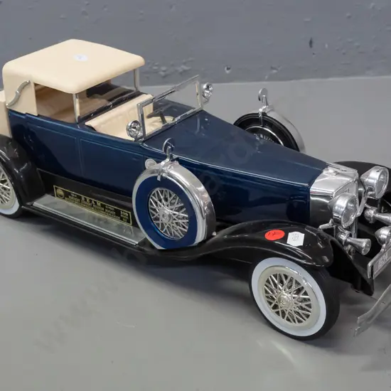 Jim Beam automobile decanter - 1934 Auburn-Cord-Duesenberg - sealed. H-150 L-460