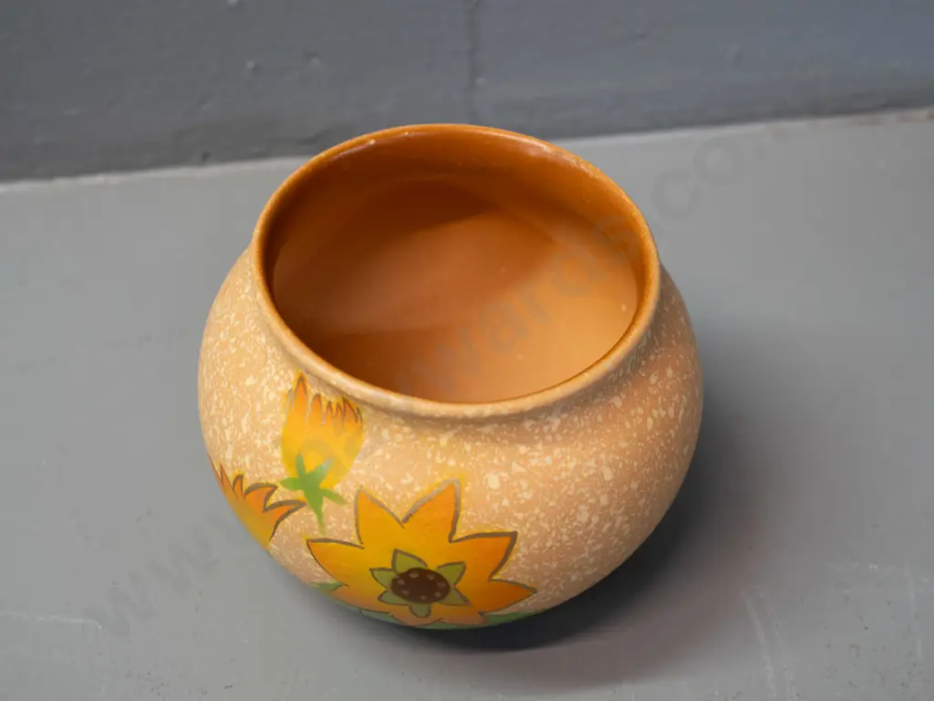 art deco matte speckle floral motif (Crown Lynn?) vase marked "42." and an 'X' on base. H-90 D-120 Image 1++