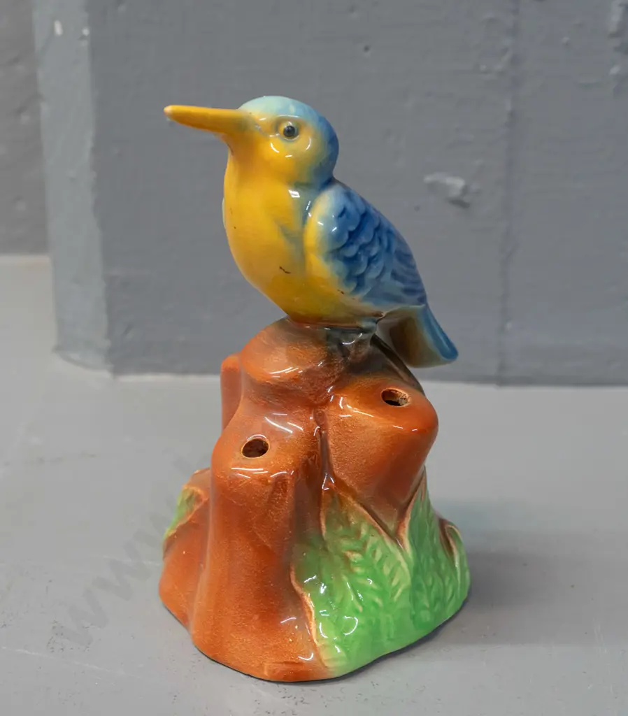 vintage (unmarked but likely Crown Lynn) kingfisher flower frog or centrepiece H-140 Image 1++